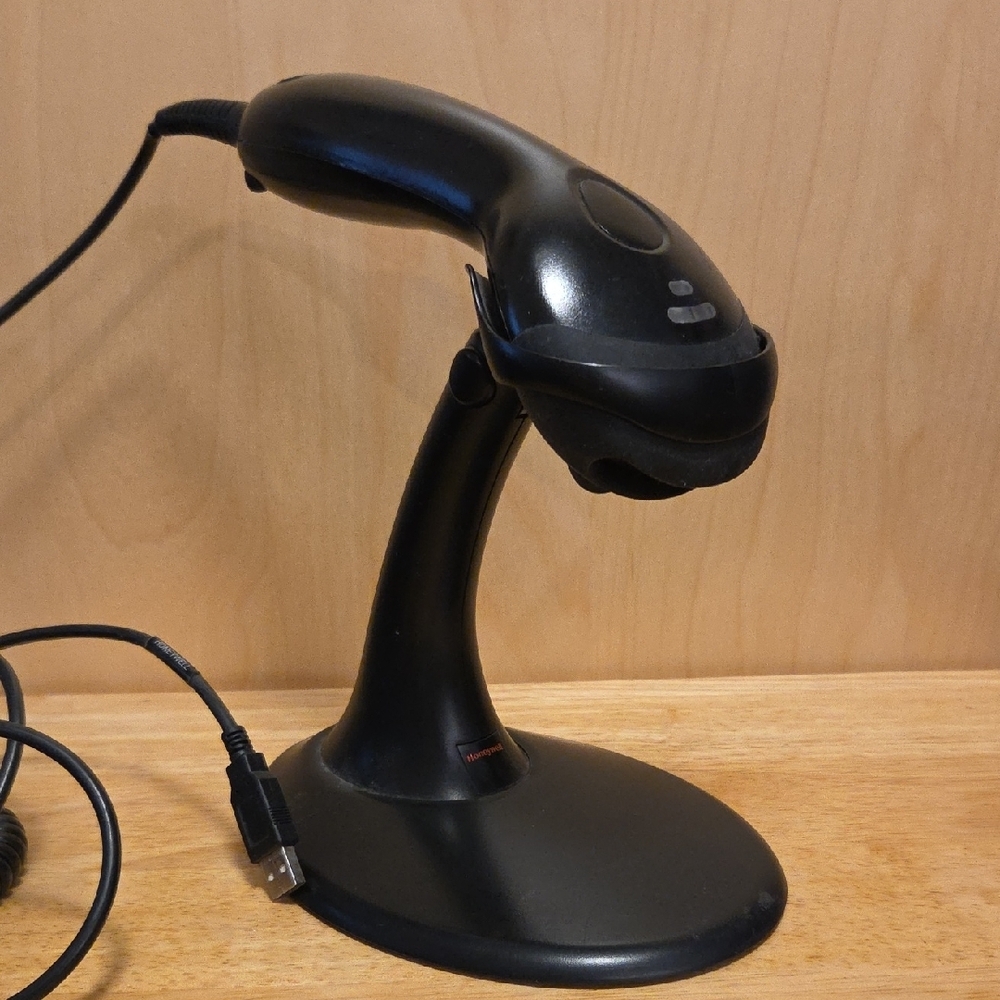 Honeywell MS9520 Corded Handheld Scanner w/ Holder